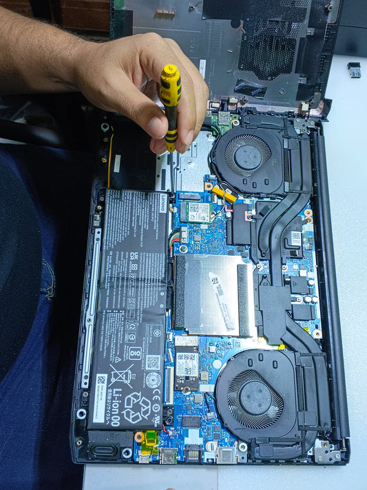 REPARACIÓN, MANTENIMIENTO Y REPUESTOS PARA COMPUTADORAS-LAPTOPS