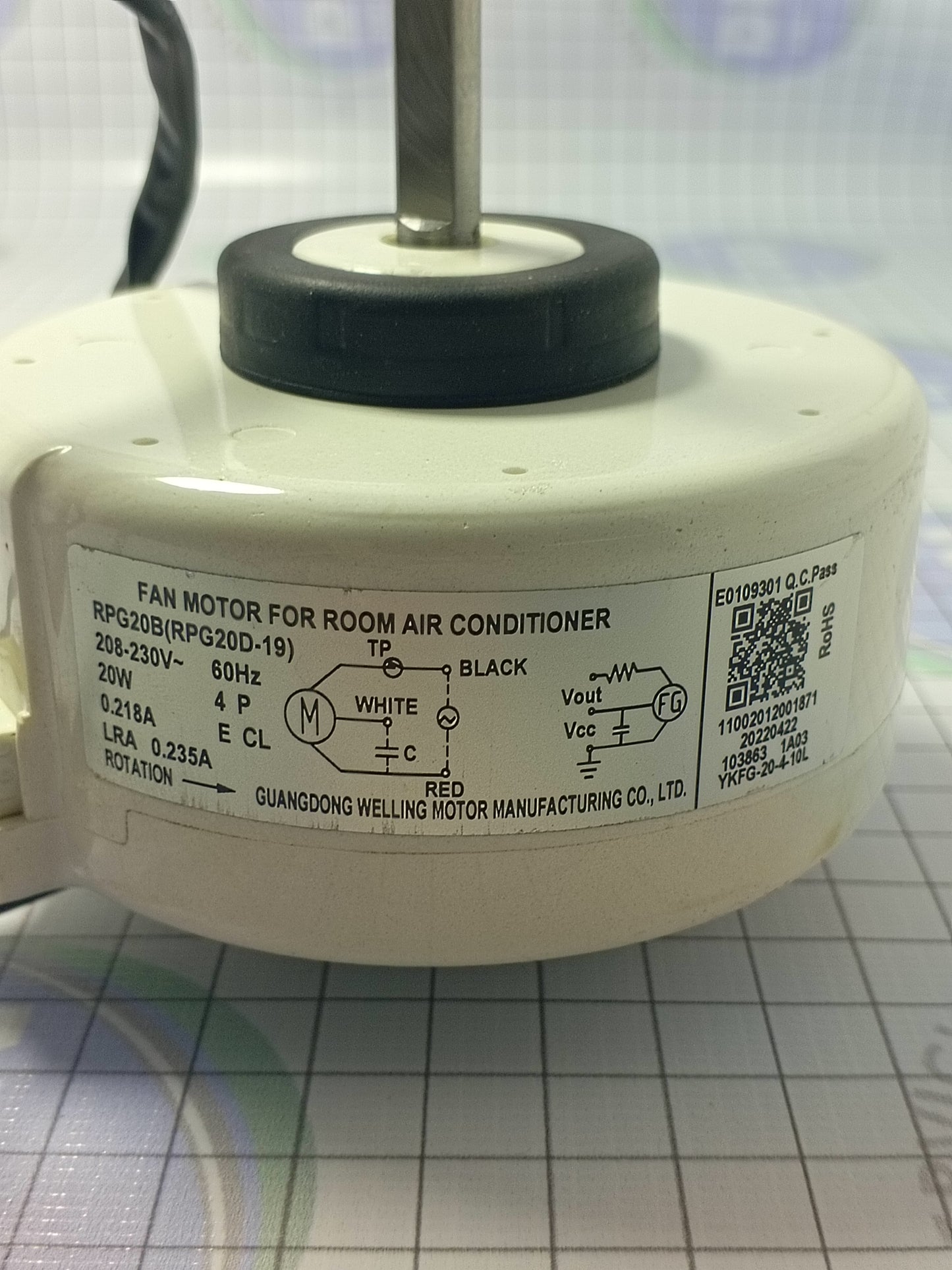 MOTOR DE AIRE ACONDICIONADO 20W (E0109301)
