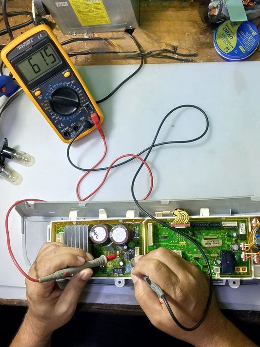 REPARACIÓN DE TARJETAS DE EQUIPOS ELECTRÓNICOS